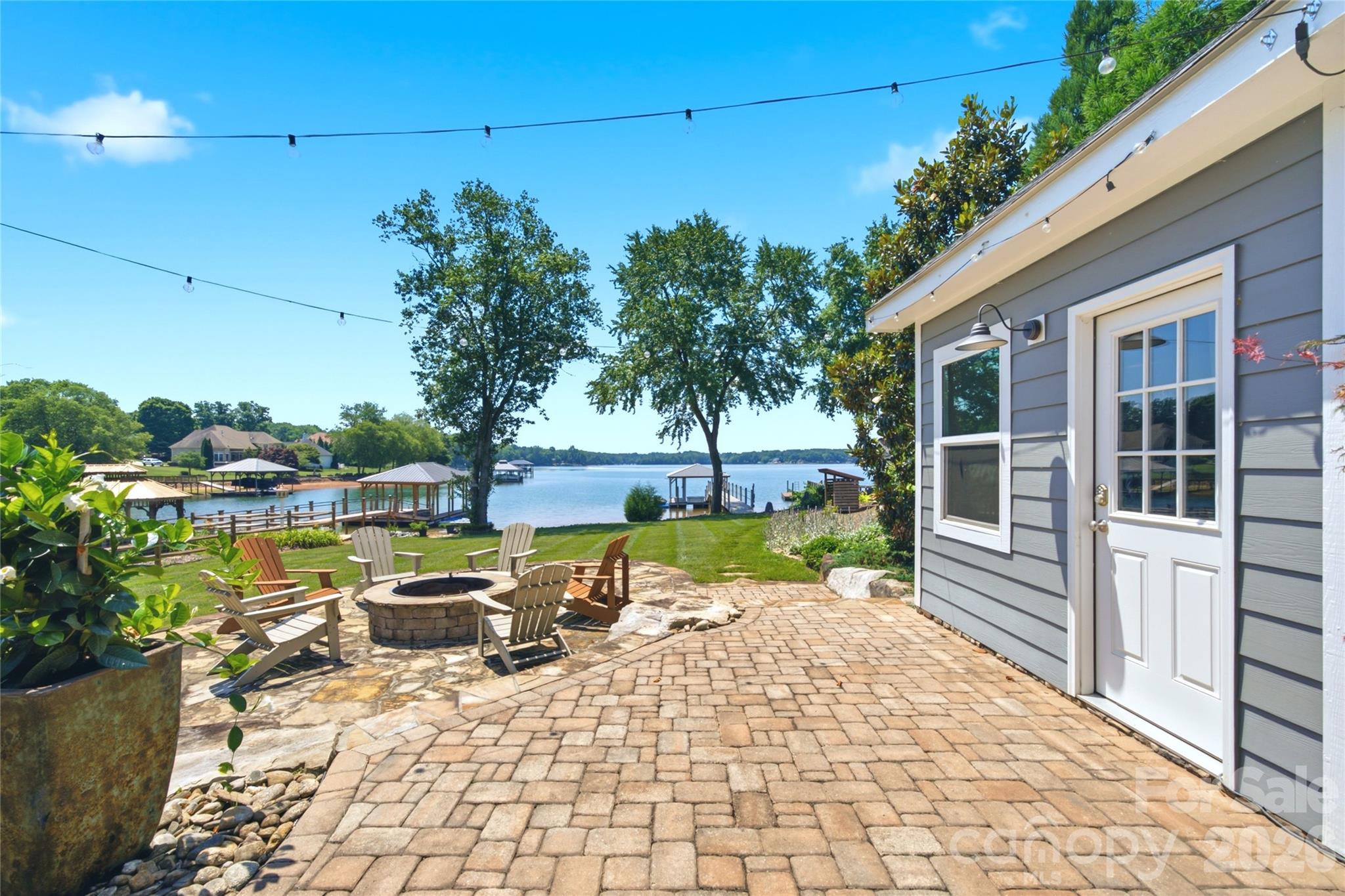 4293 Harbor Lane — Sherrills Ford