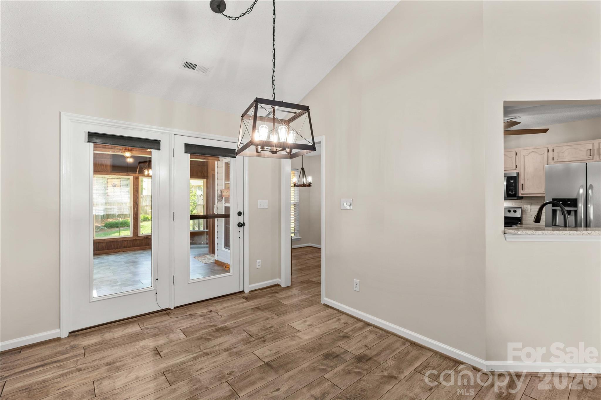 4425 Derbyshire Lane — Matthews