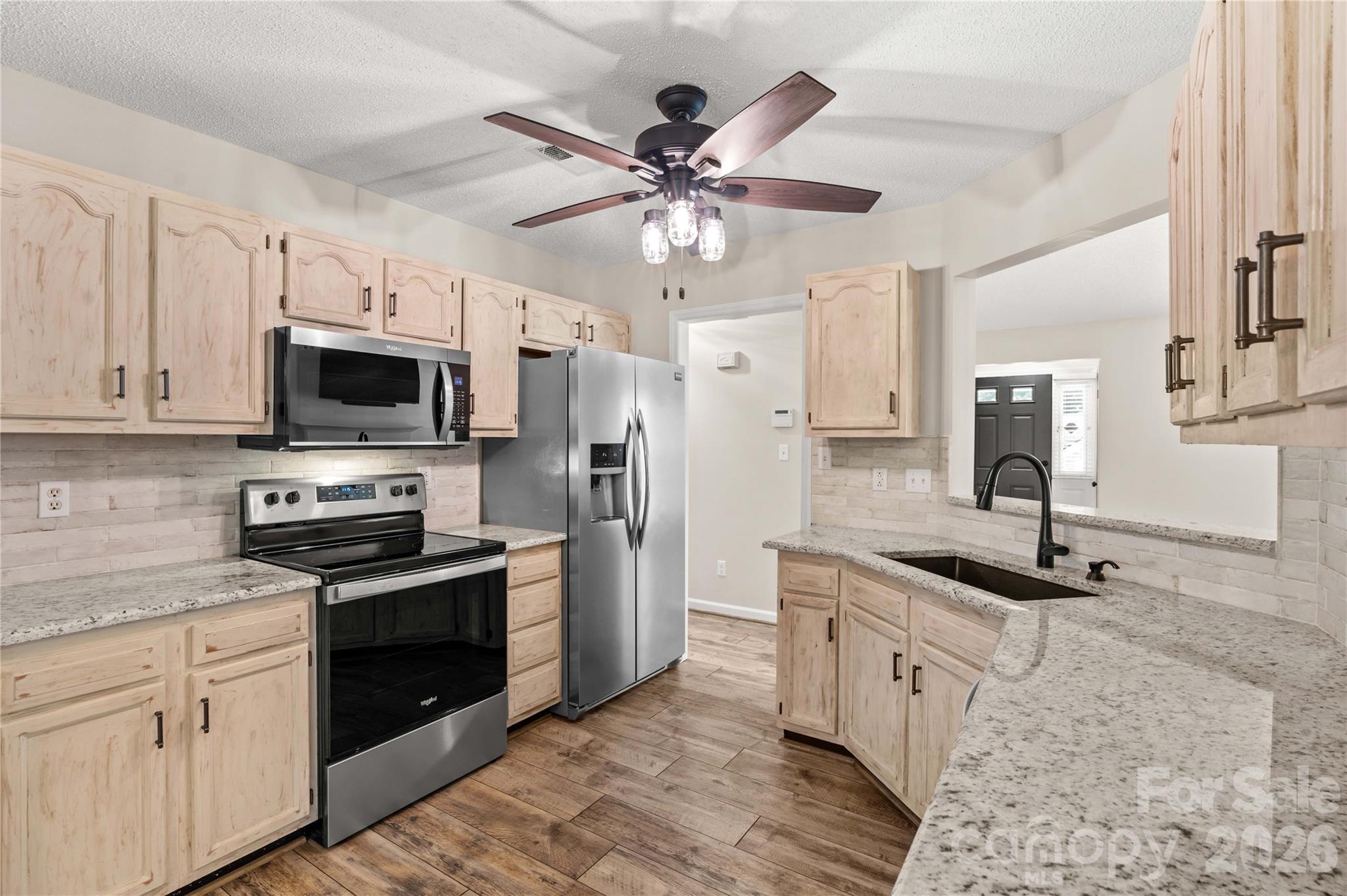 4425 Derbyshire Lane — Matthews