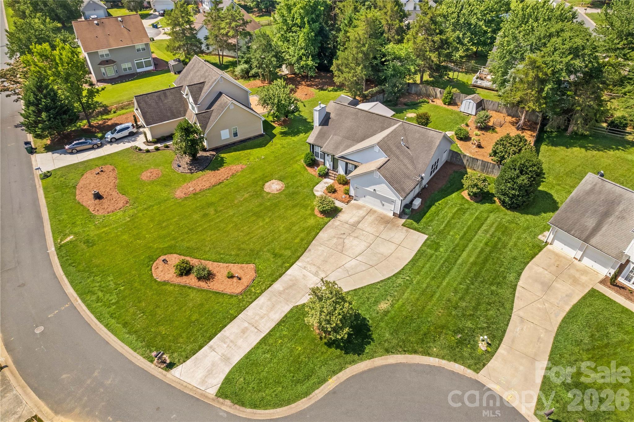 4425 Derbyshire Lane — Matthews