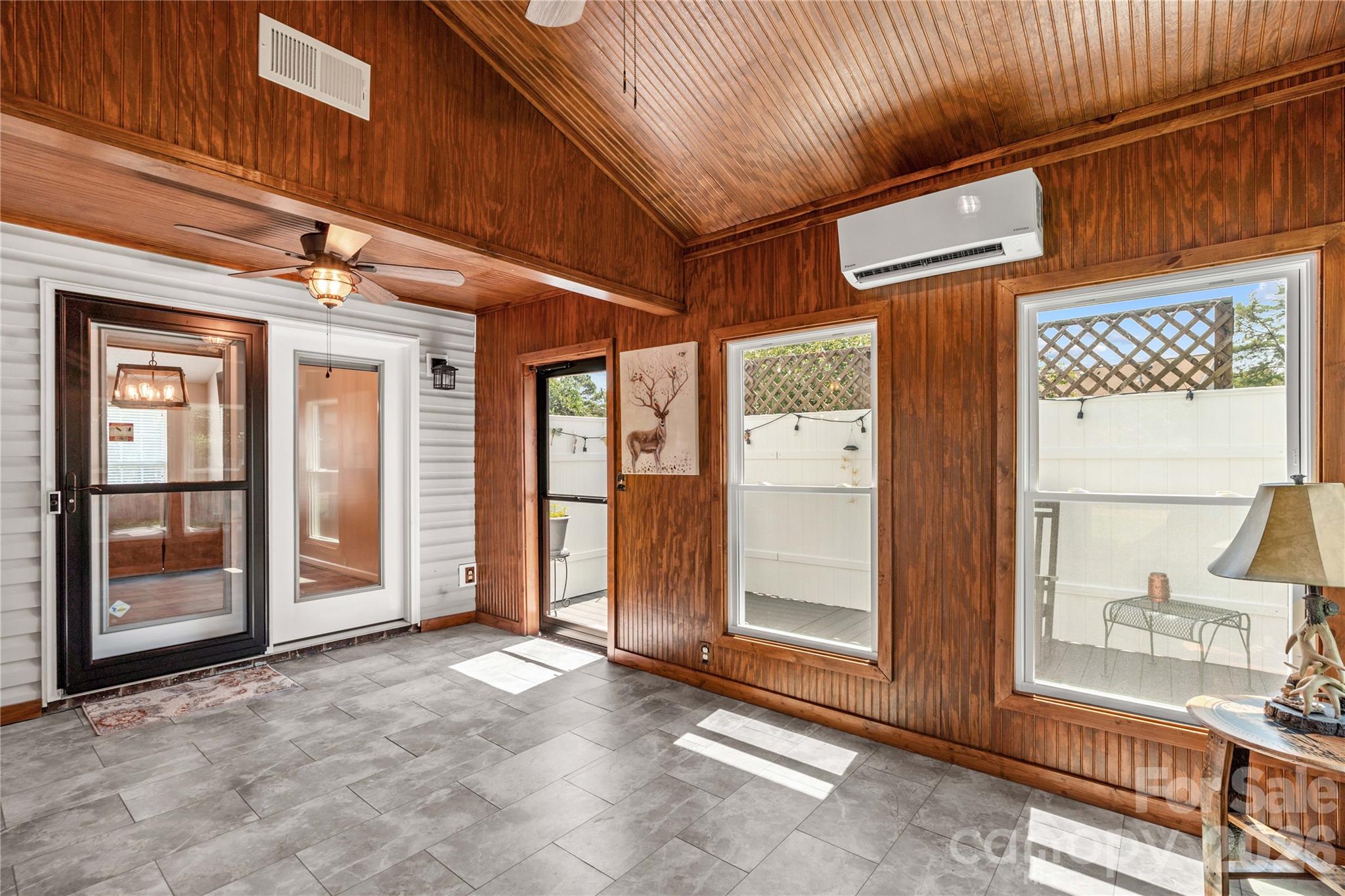 4425 Derbyshire Lane — Matthews