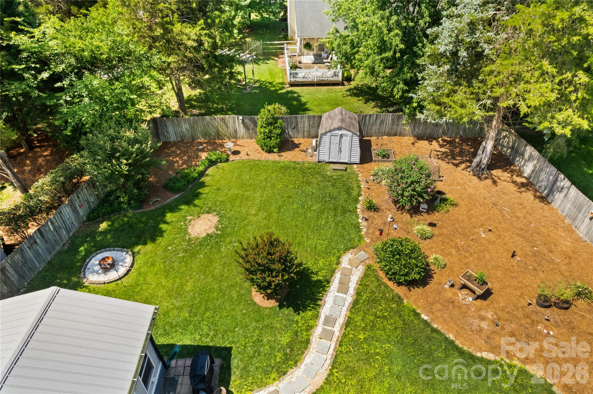 4425 Derbyshire Lane — Matthews