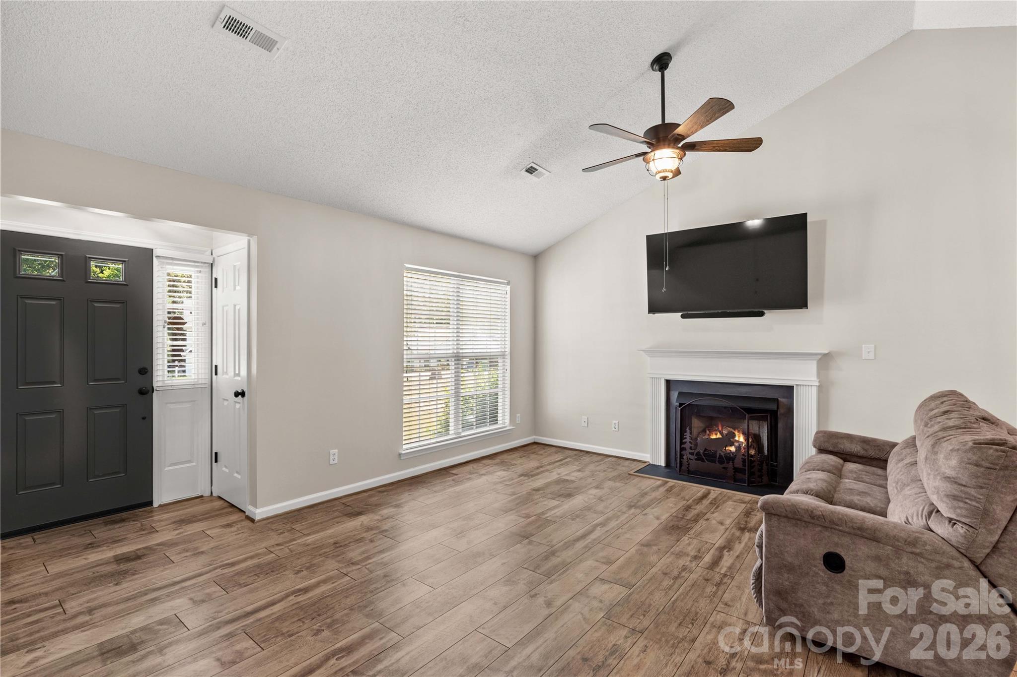 4425 Derbyshire Lane — Matthews