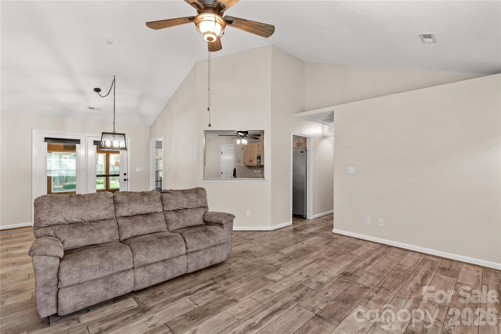 4425 Derbyshire Lane — Matthews