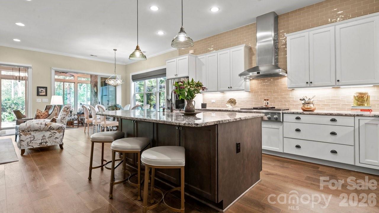 4854 Looking Glass Trail — Denver