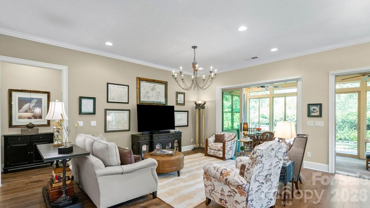 4854 Looking Glass Trail — Denver