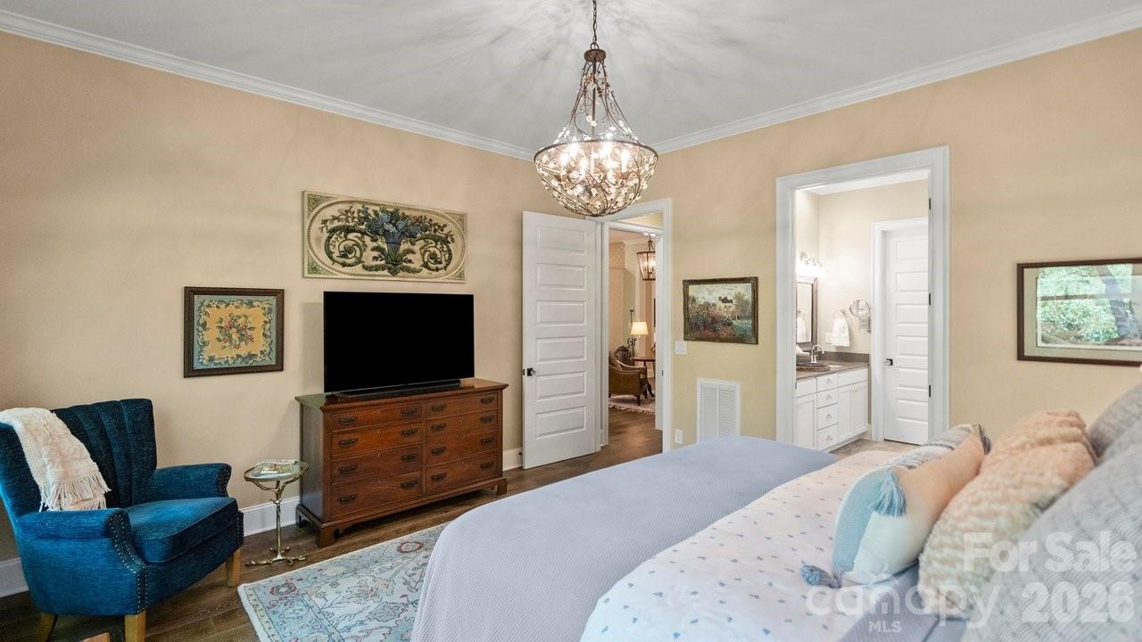 4854 Looking Glass Trail — Denver