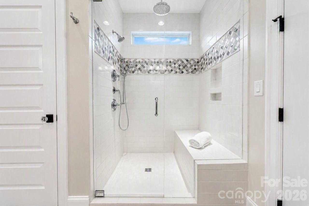 4854 Looking Glass Trail — Denver