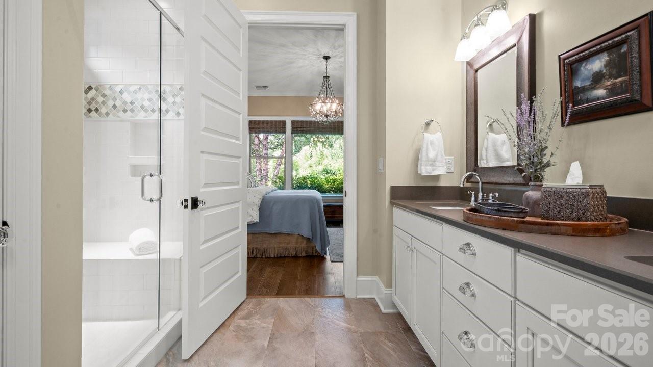 4854 Looking Glass Trail — Denver