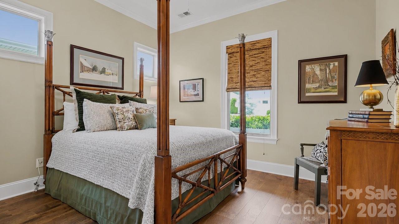 4854 Looking Glass Trail — Denver