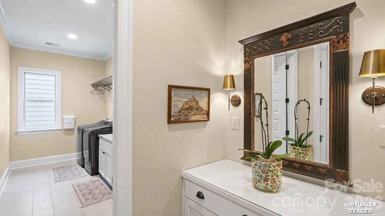 4854 Looking Glass Trail — Denver