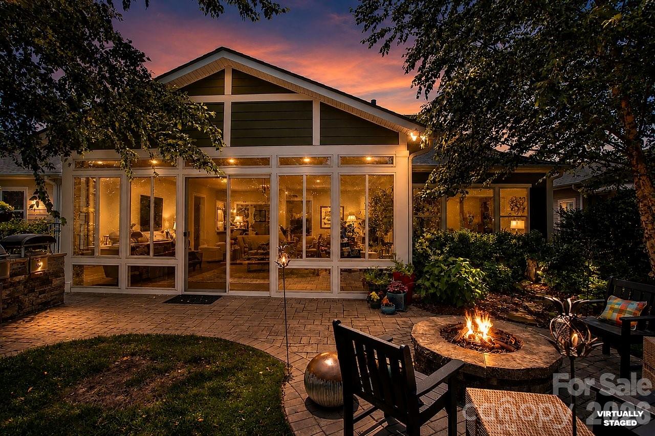 4854 Looking Glass Trail — Denver