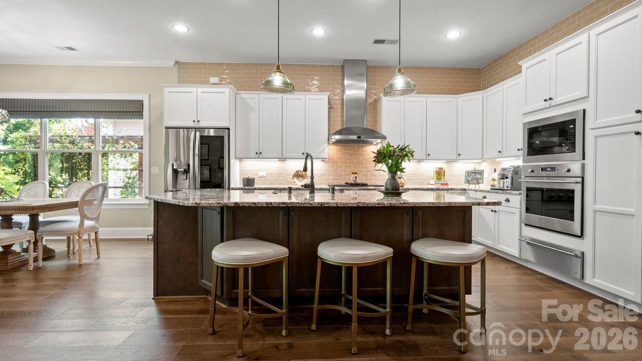 4854 Looking Glass Trail — Denver