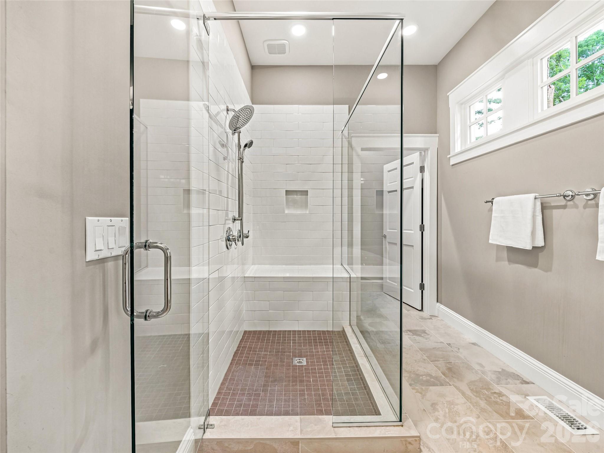 1 Cedar Chine Drive — Asheville