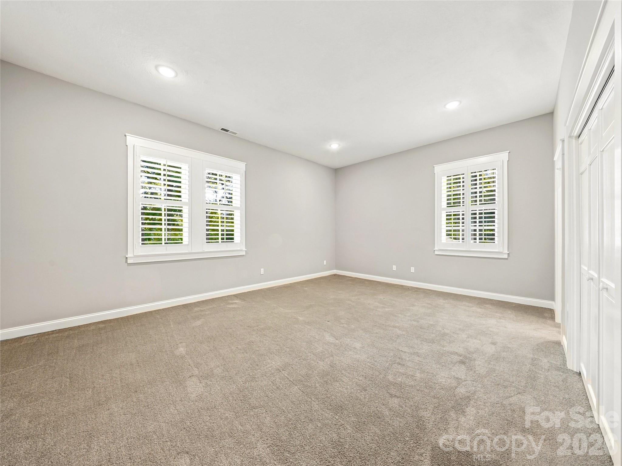 1 Cedar Chine Drive — Asheville