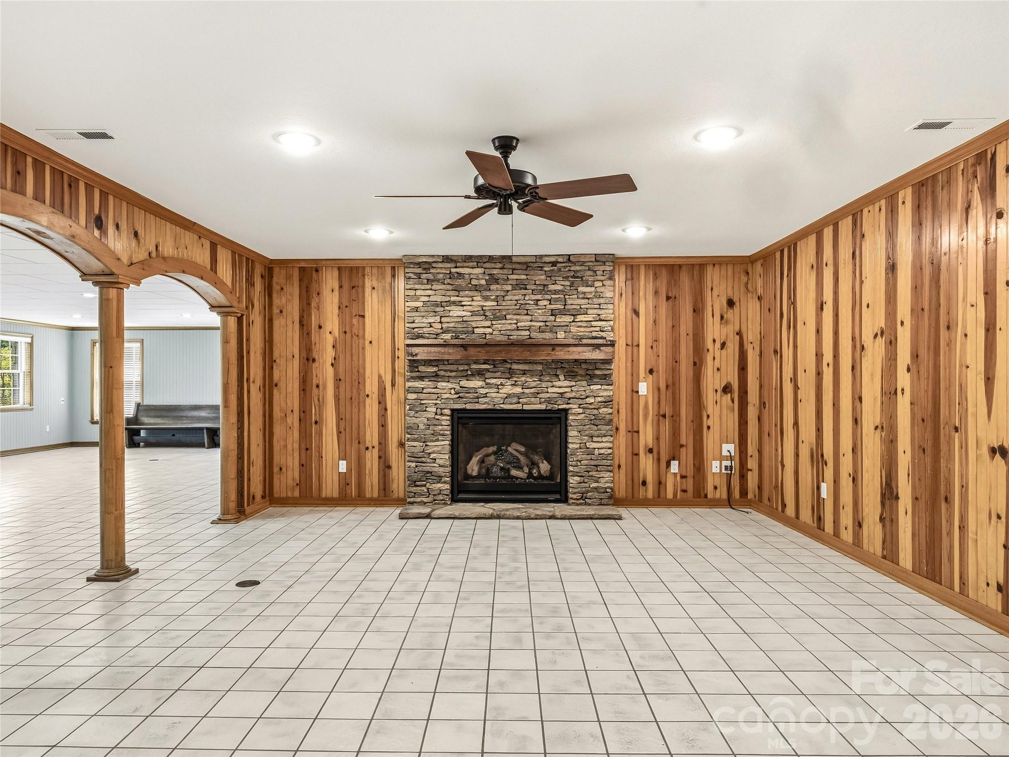 1 Cedar Chine Drive — Asheville