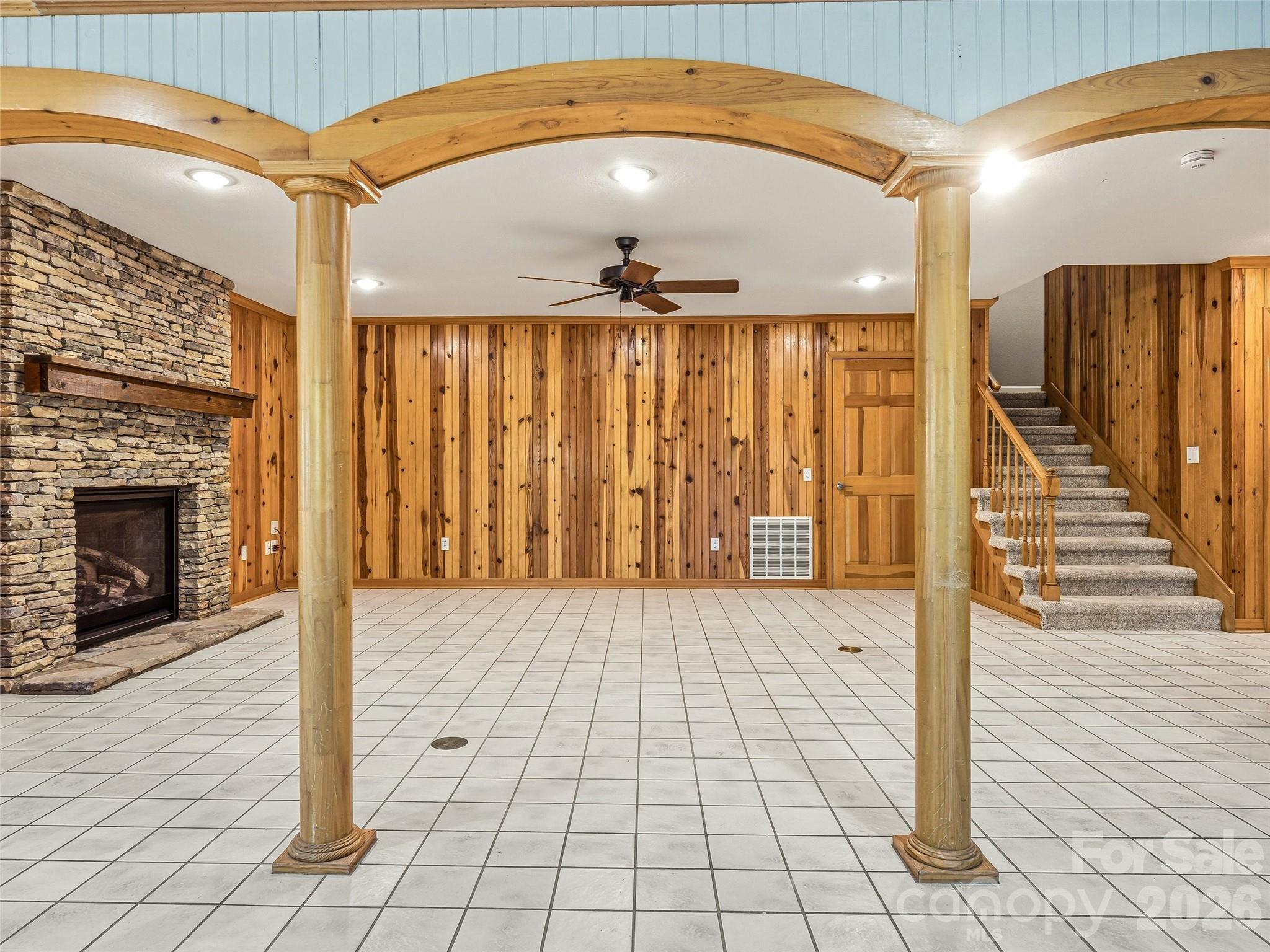 1 Cedar Chine Drive — Asheville