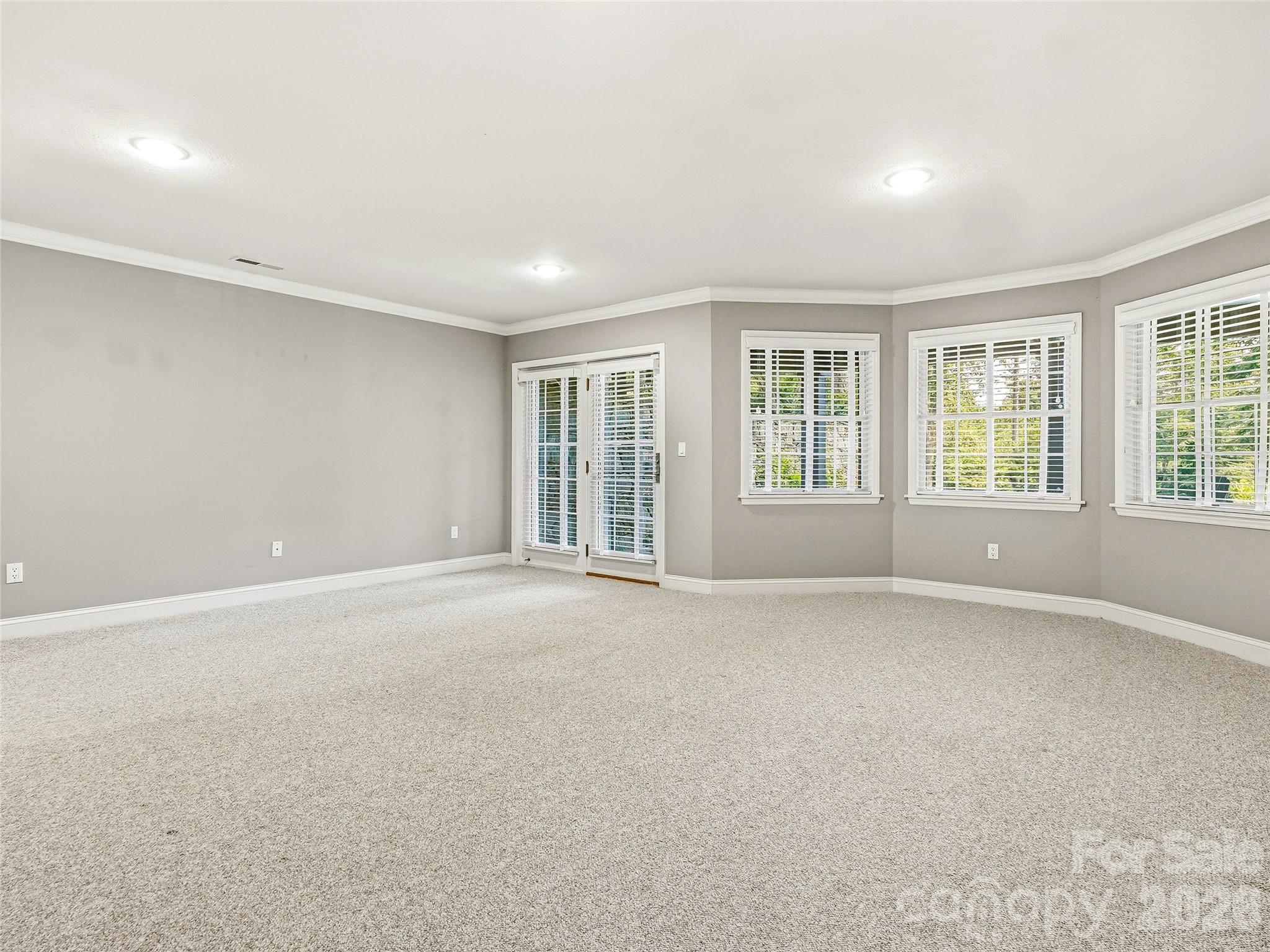 1 Cedar Chine Drive — Asheville