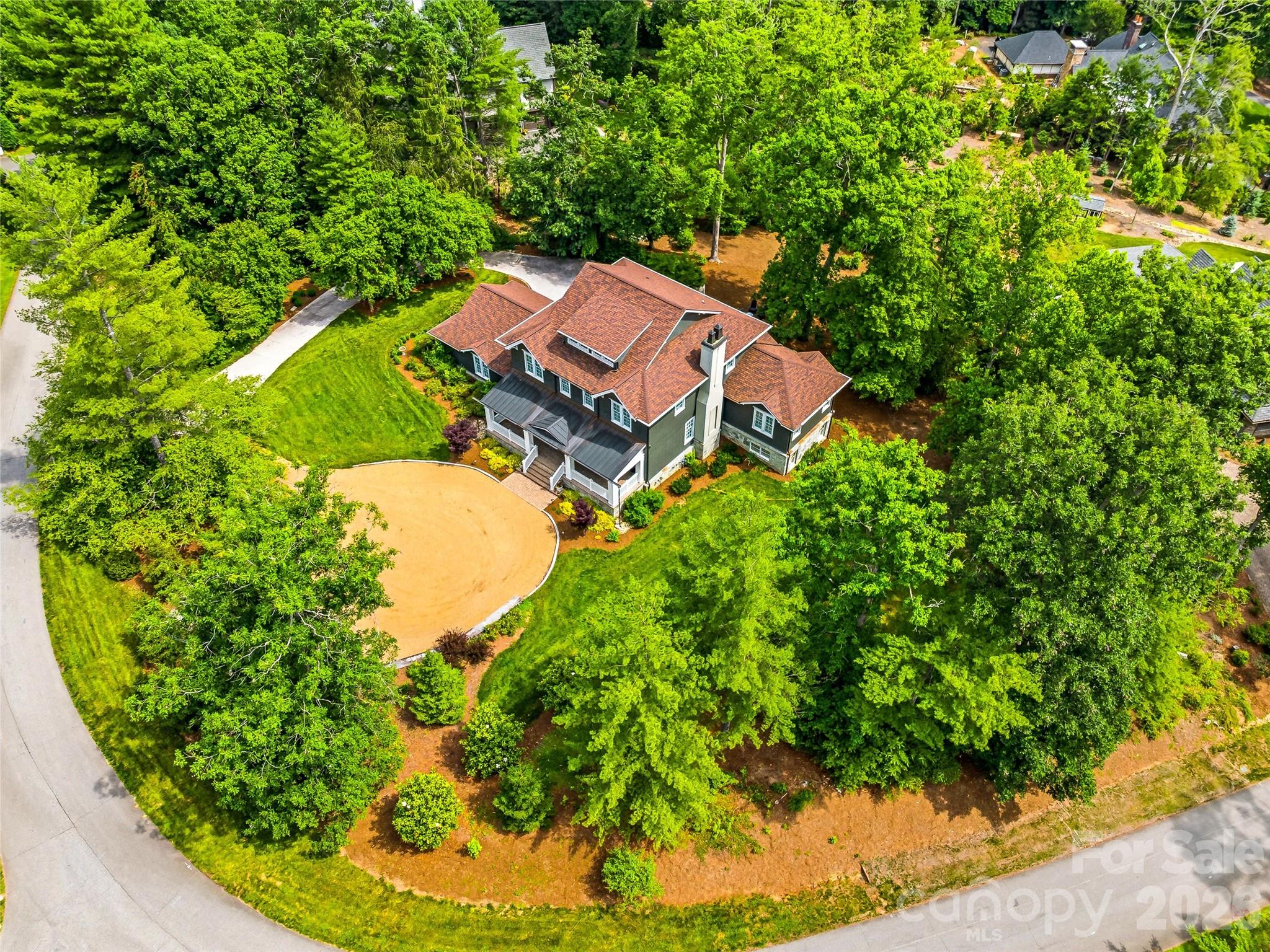 1 Cedar Chine Drive — Asheville