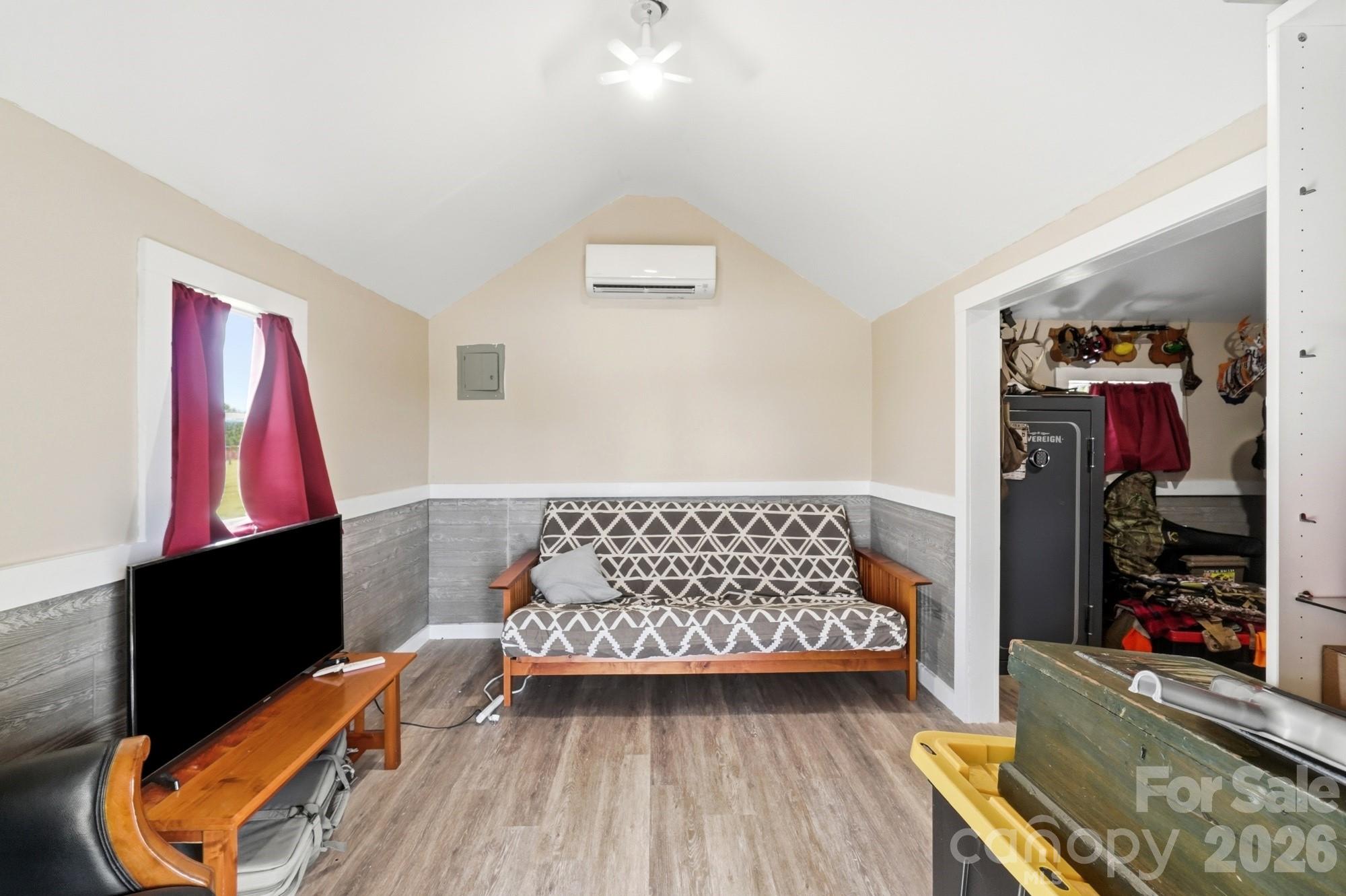 3048 Seagletown Road — Vale