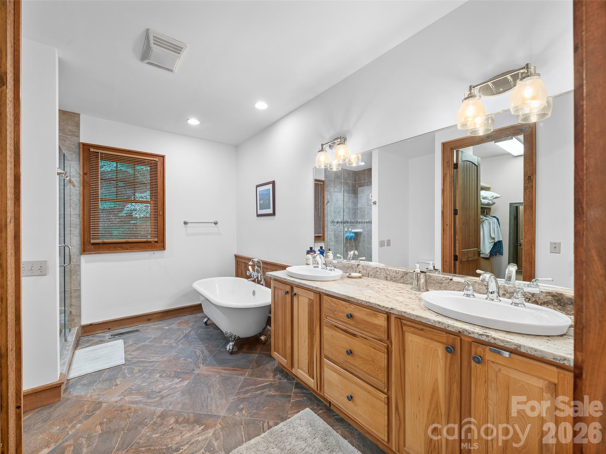 47 Falls Crossing Road — Burnsville