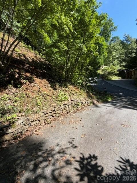 47 Falls Crossing Road — Burnsville