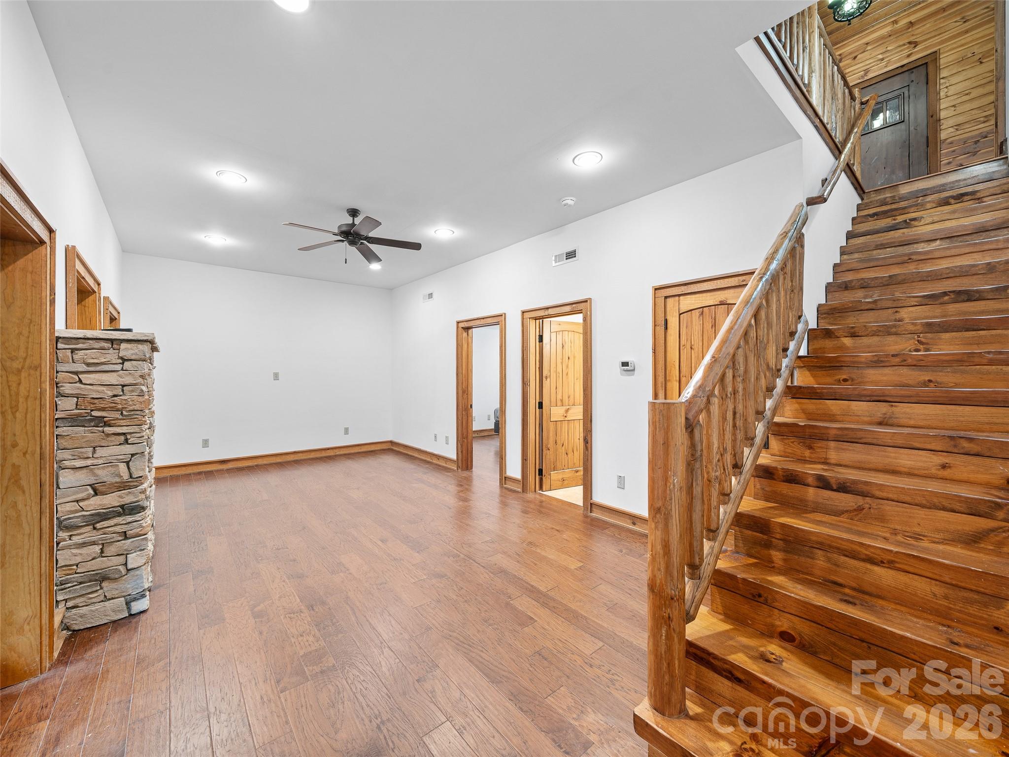 47 Falls Crossing Road — Burnsville