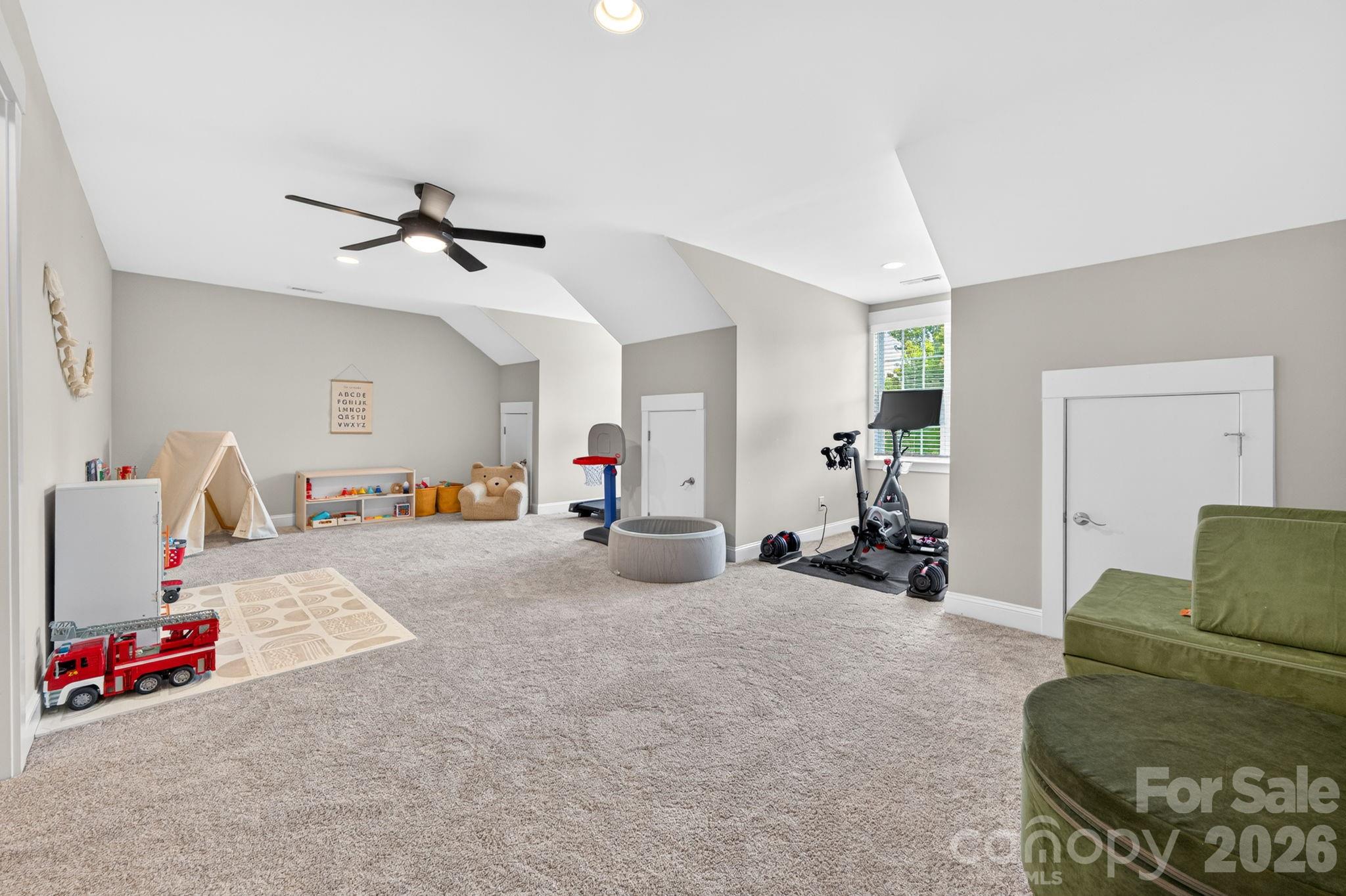 1824 Laveta Road — Charlotte