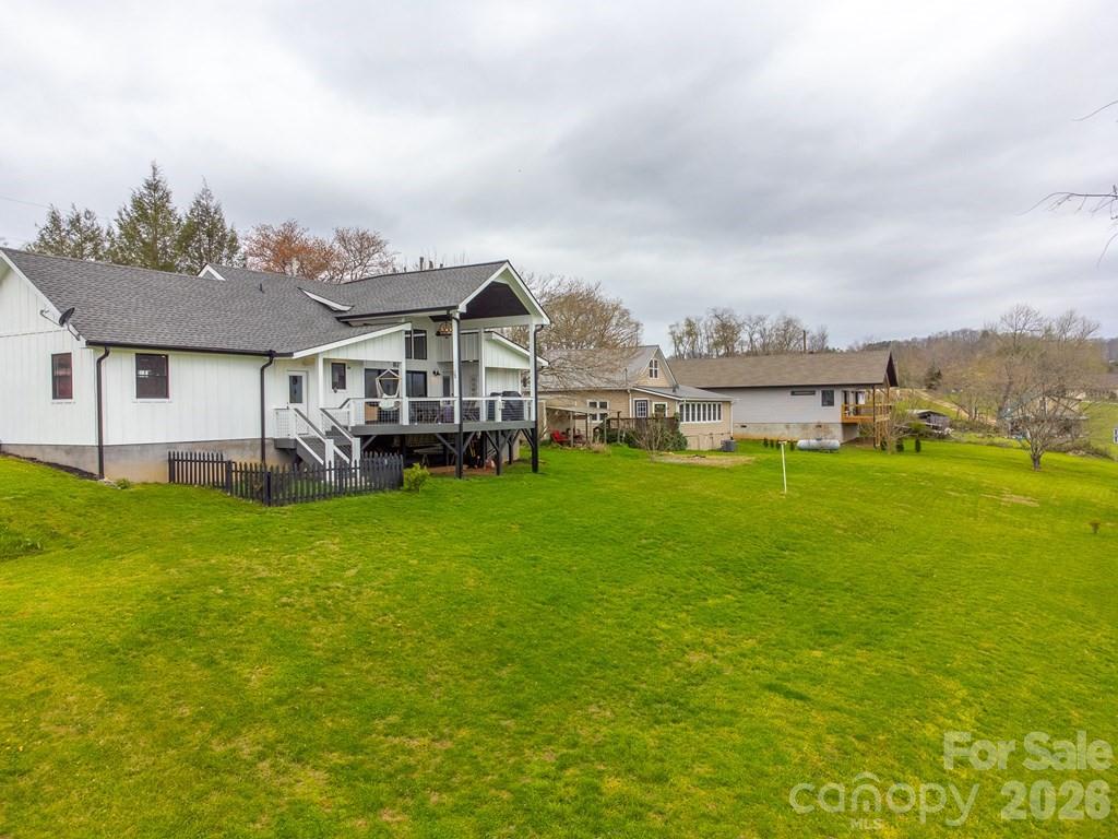 101 Mill Street — Hayesville