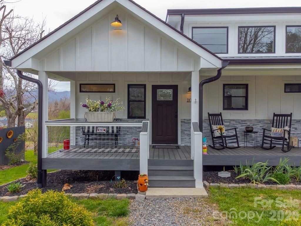 101 Mill Street — Hayesville