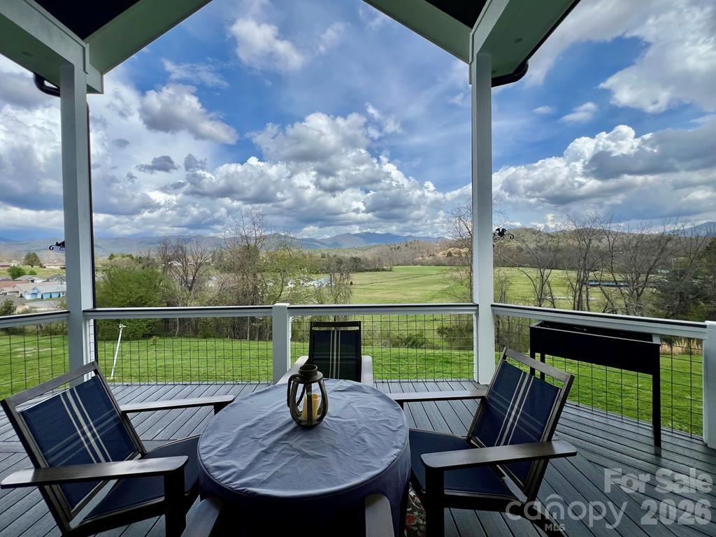 101 Mill Street — Hayesville