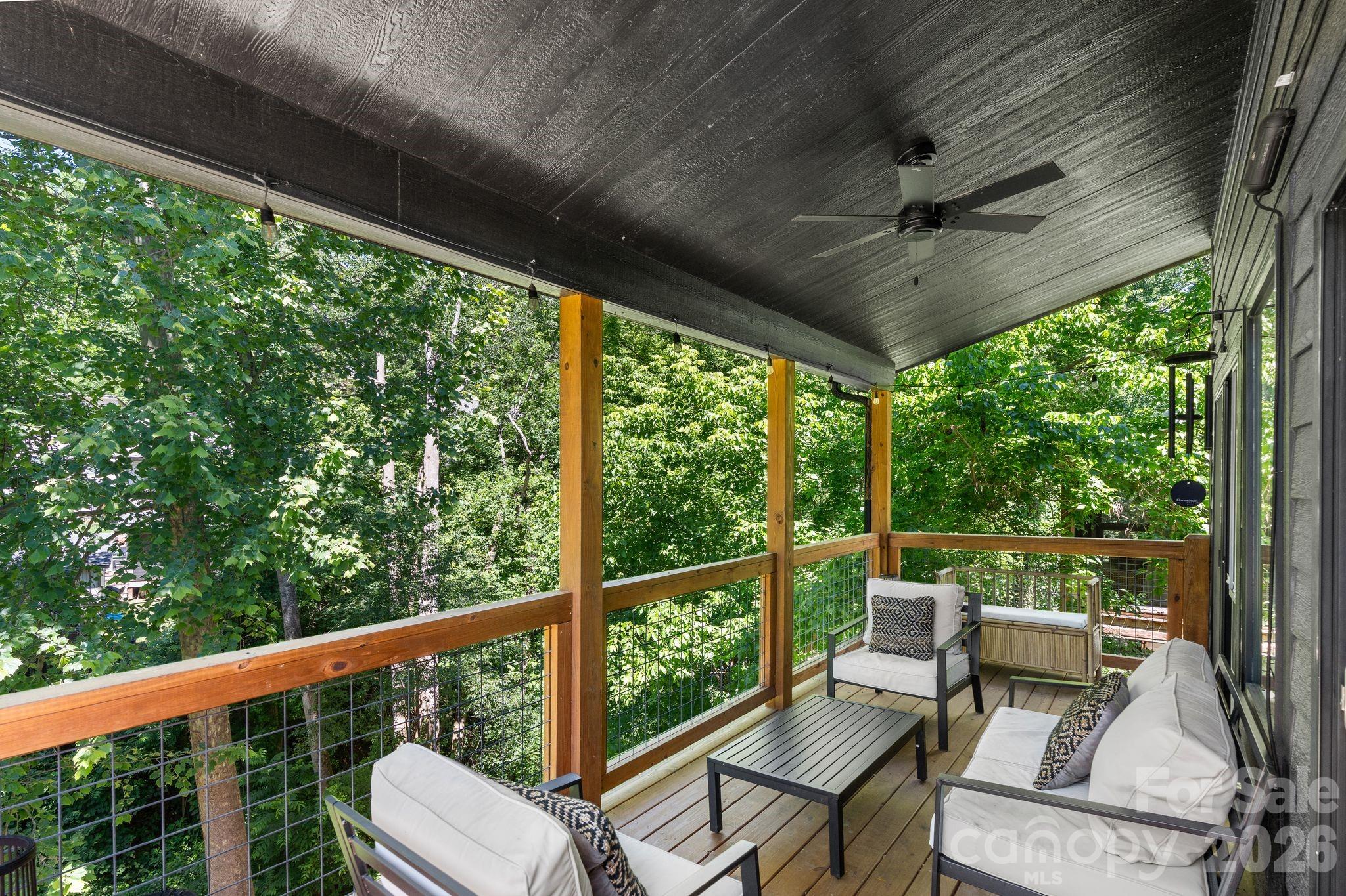 158 Simcoe Street — Asheville