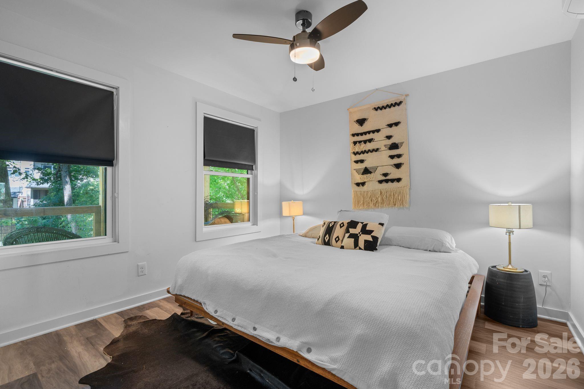 158 Simcoe Street — Asheville
