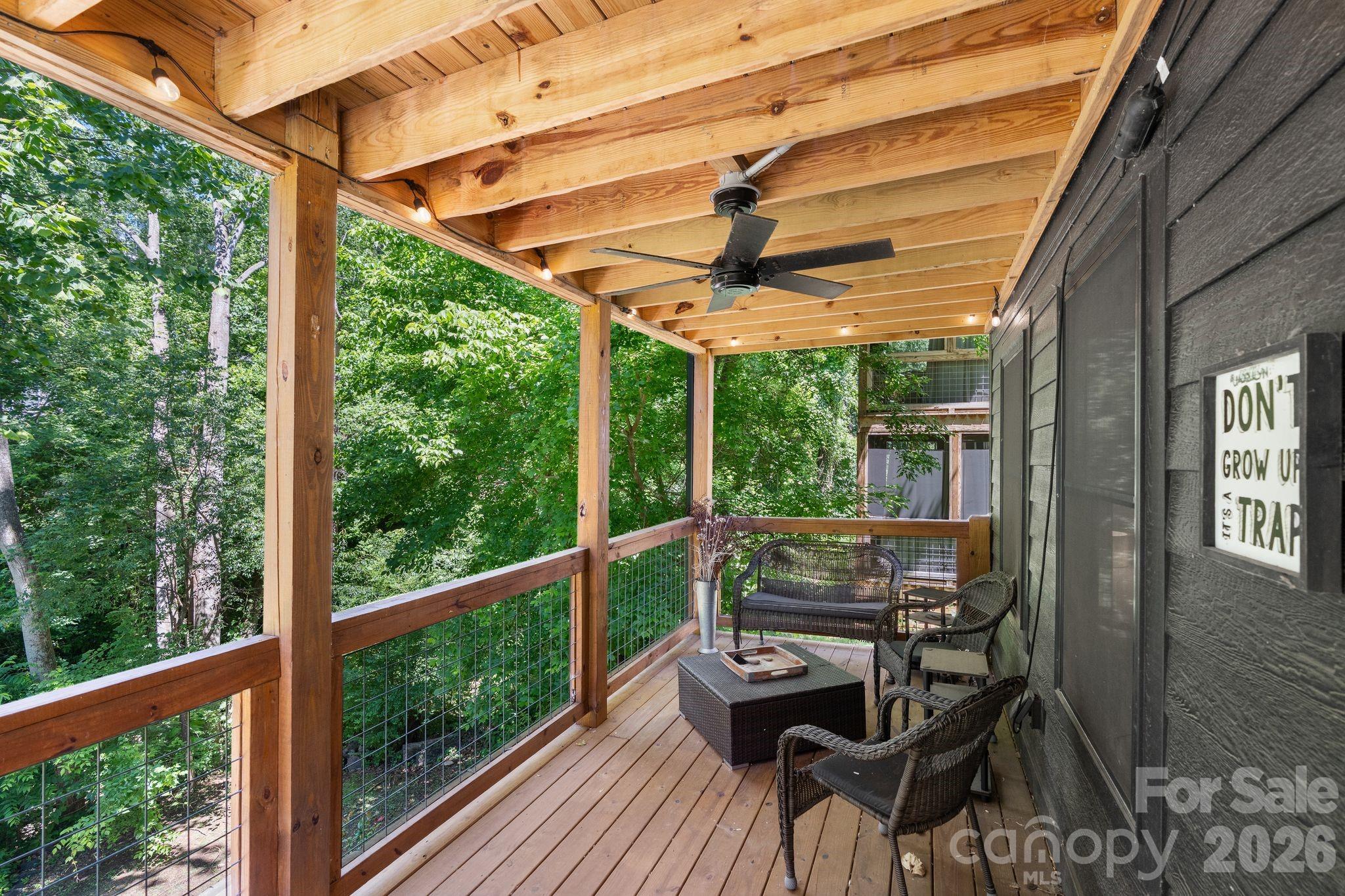 158 Simcoe Street — Asheville