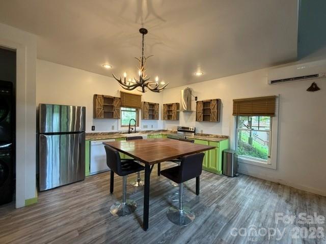 140 Falls Crossing Road — Burnsville