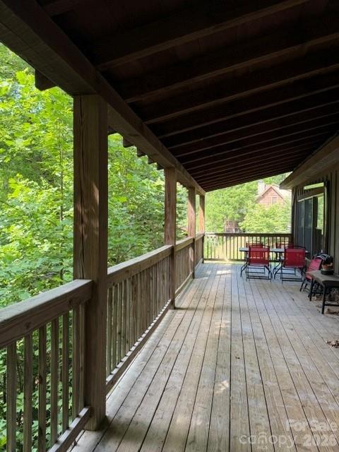 140 Falls Crossing Road — Burnsville