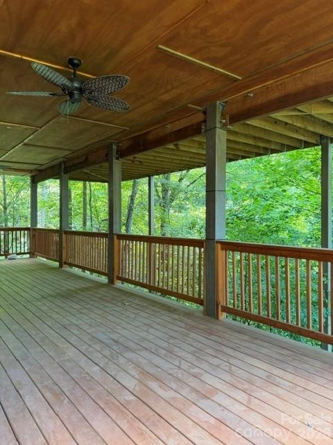 140 Falls Crossing Road — Burnsville