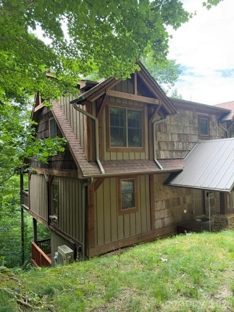 140 Falls Crossing Road — Burnsville