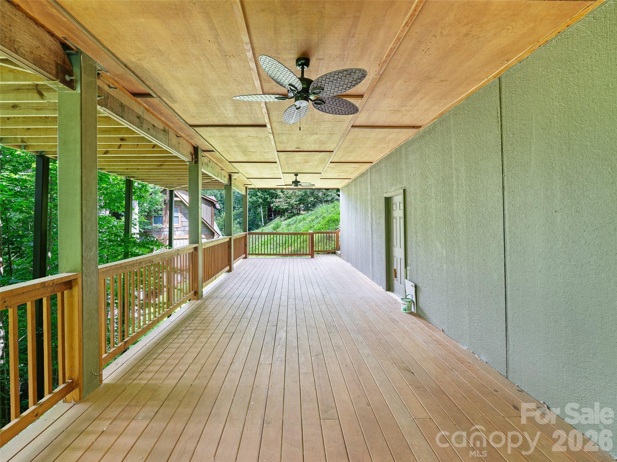 140 Falls Crossing Road — Burnsville