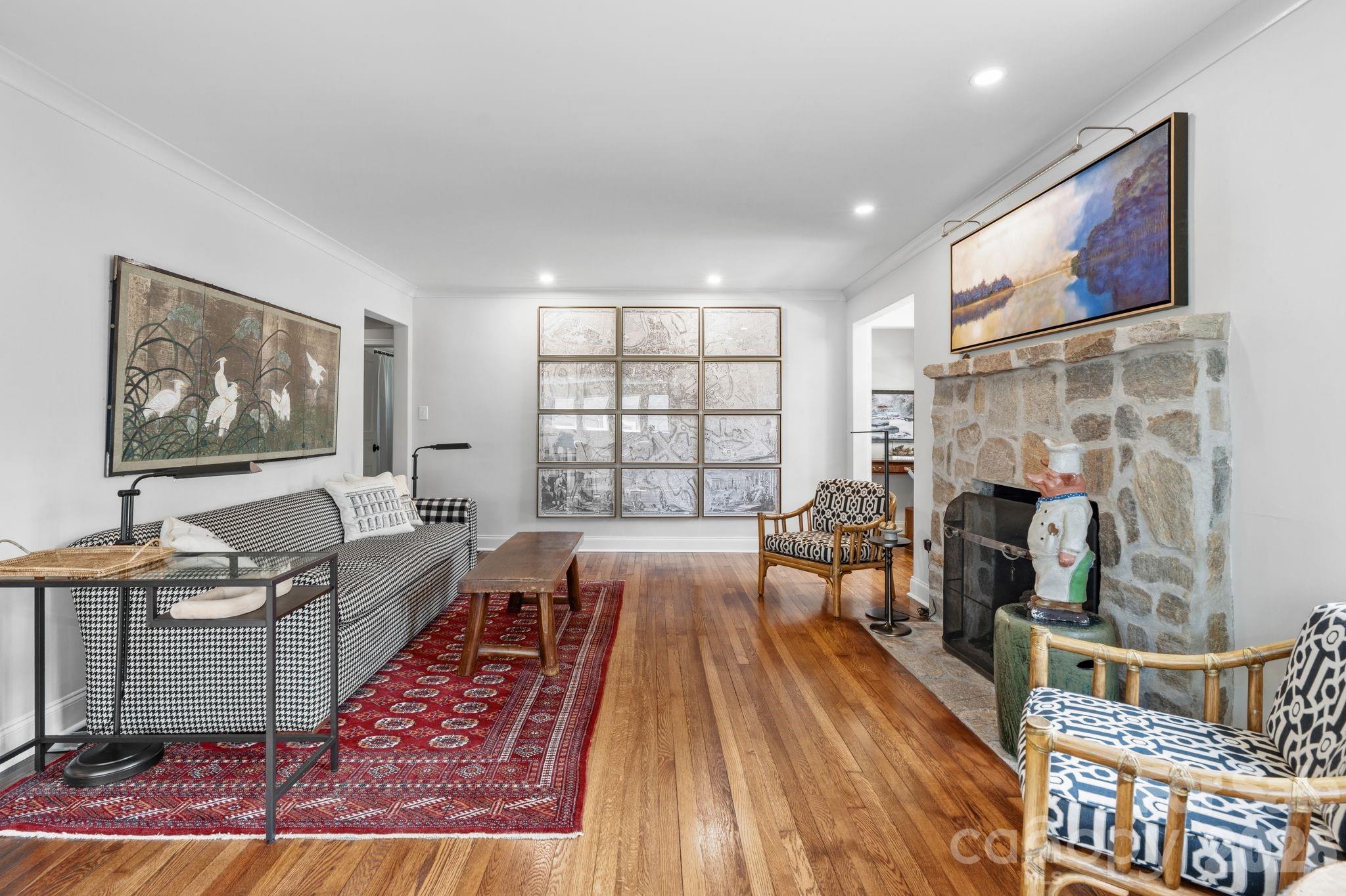 664 Lakeshore Drive — Asheville