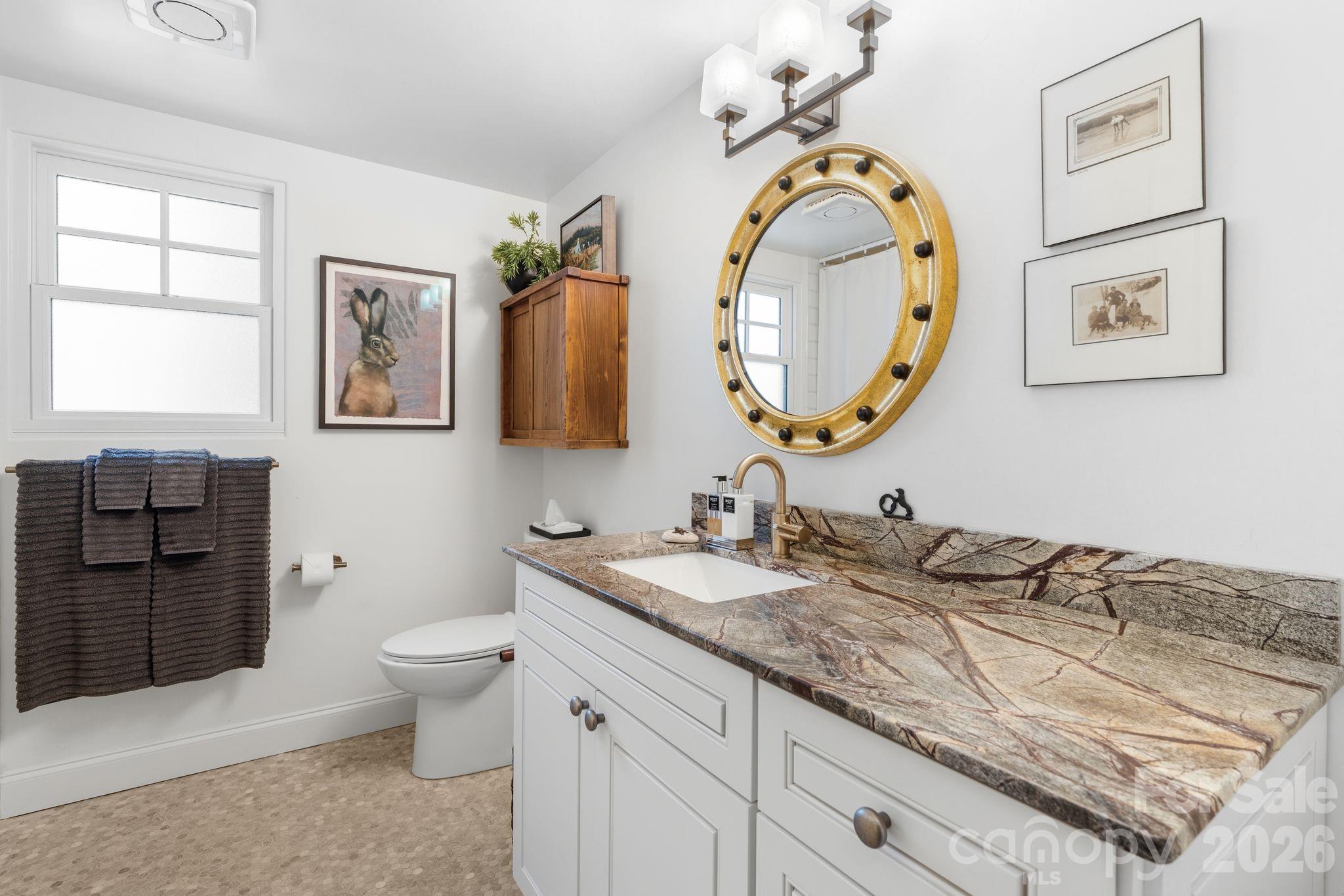 664 Lakeshore Drive — Asheville