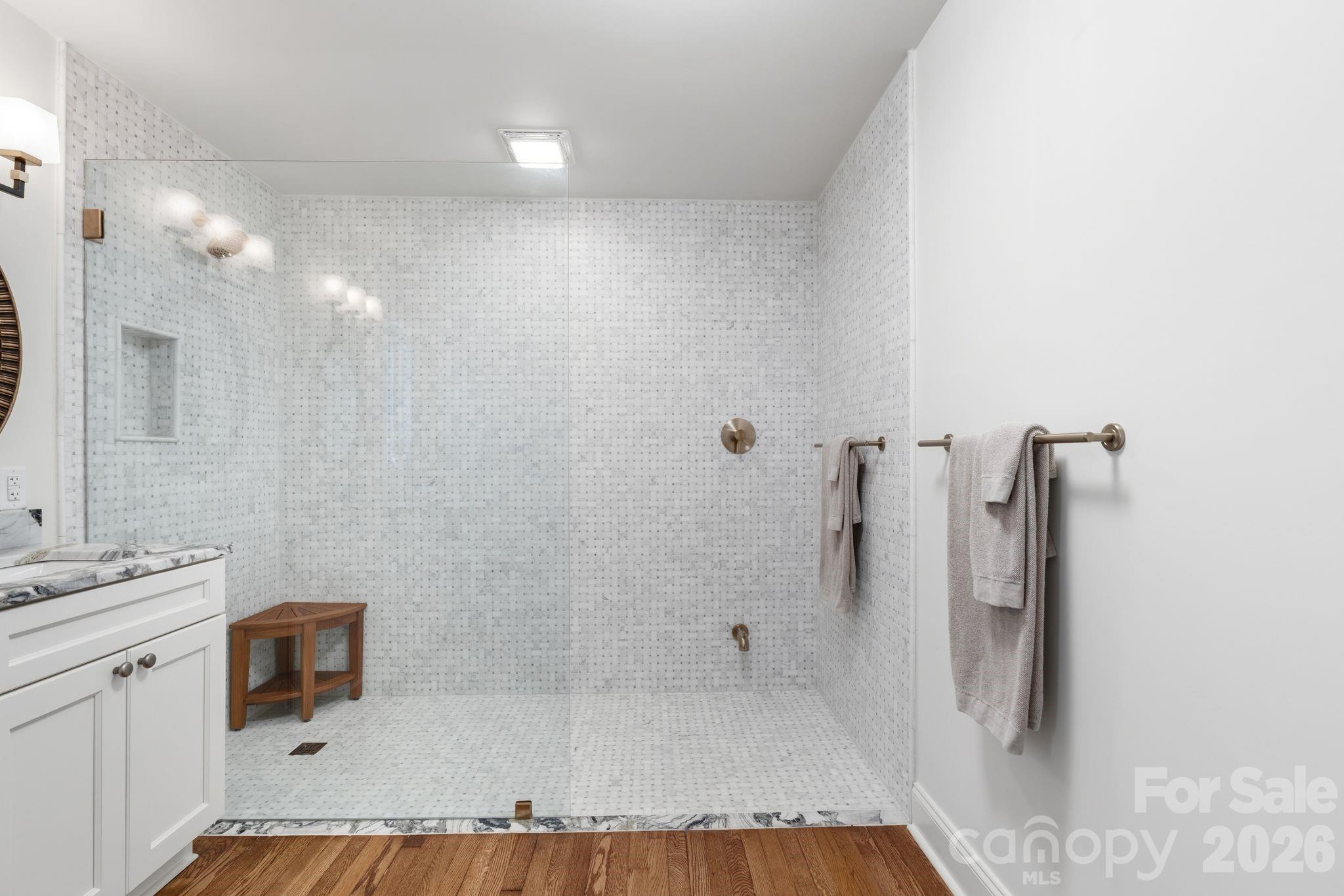 664 Lakeshore Drive — Asheville