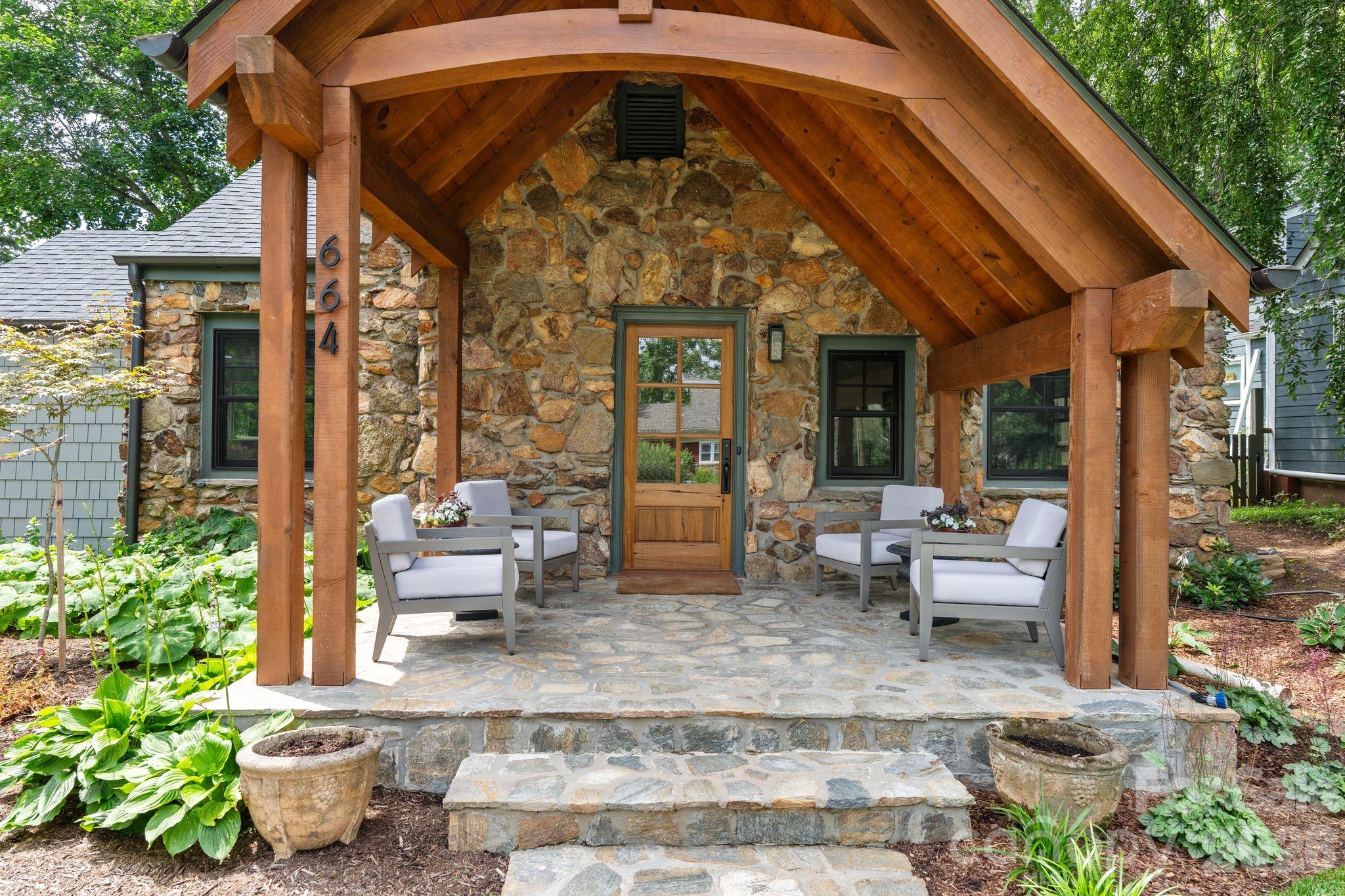 664 Lakeshore Drive — Asheville