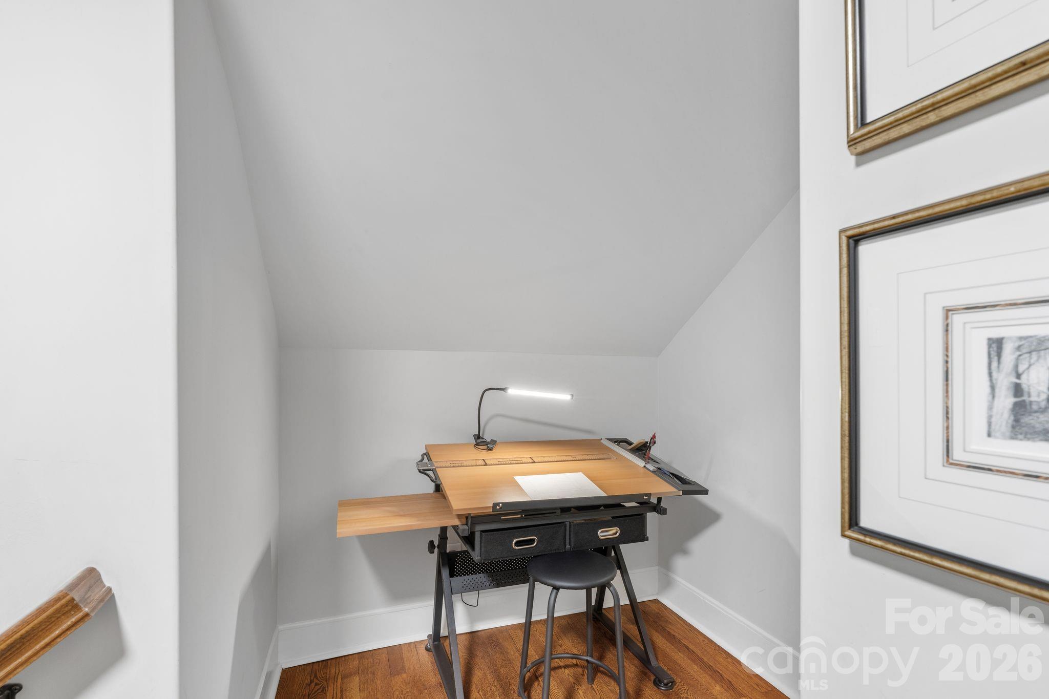 664 Lakeshore Drive — Asheville