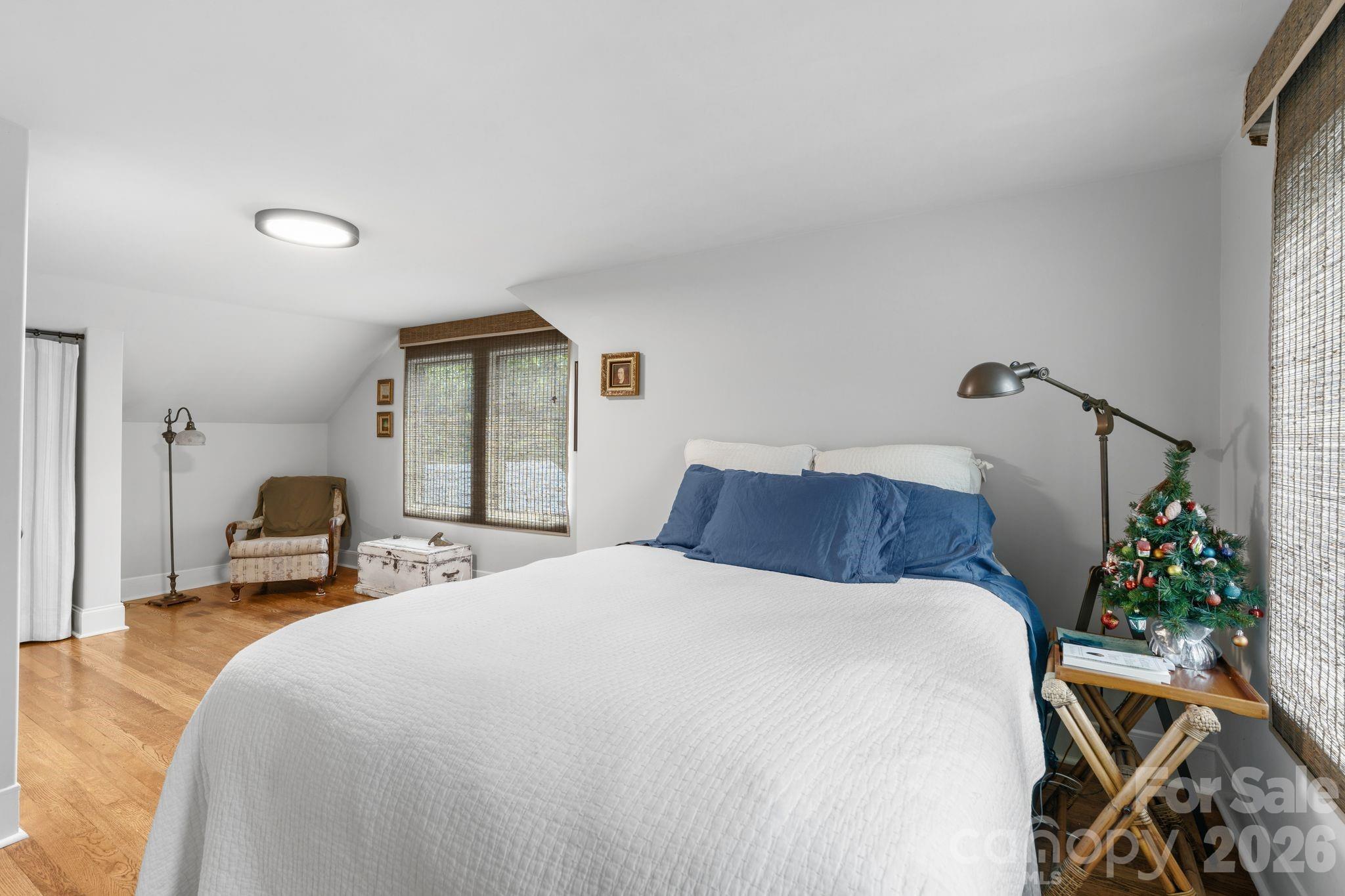 664 Lakeshore Drive — Asheville