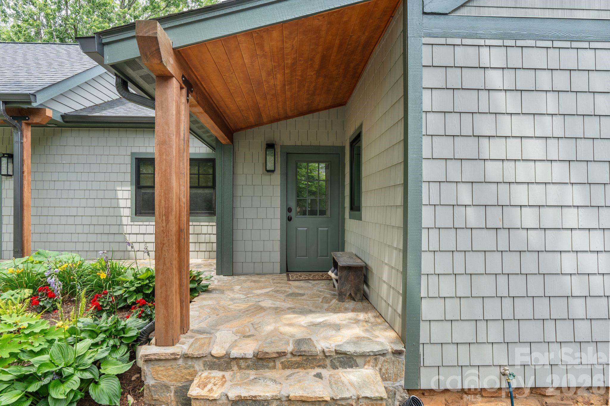 664 Lakeshore Drive — Asheville