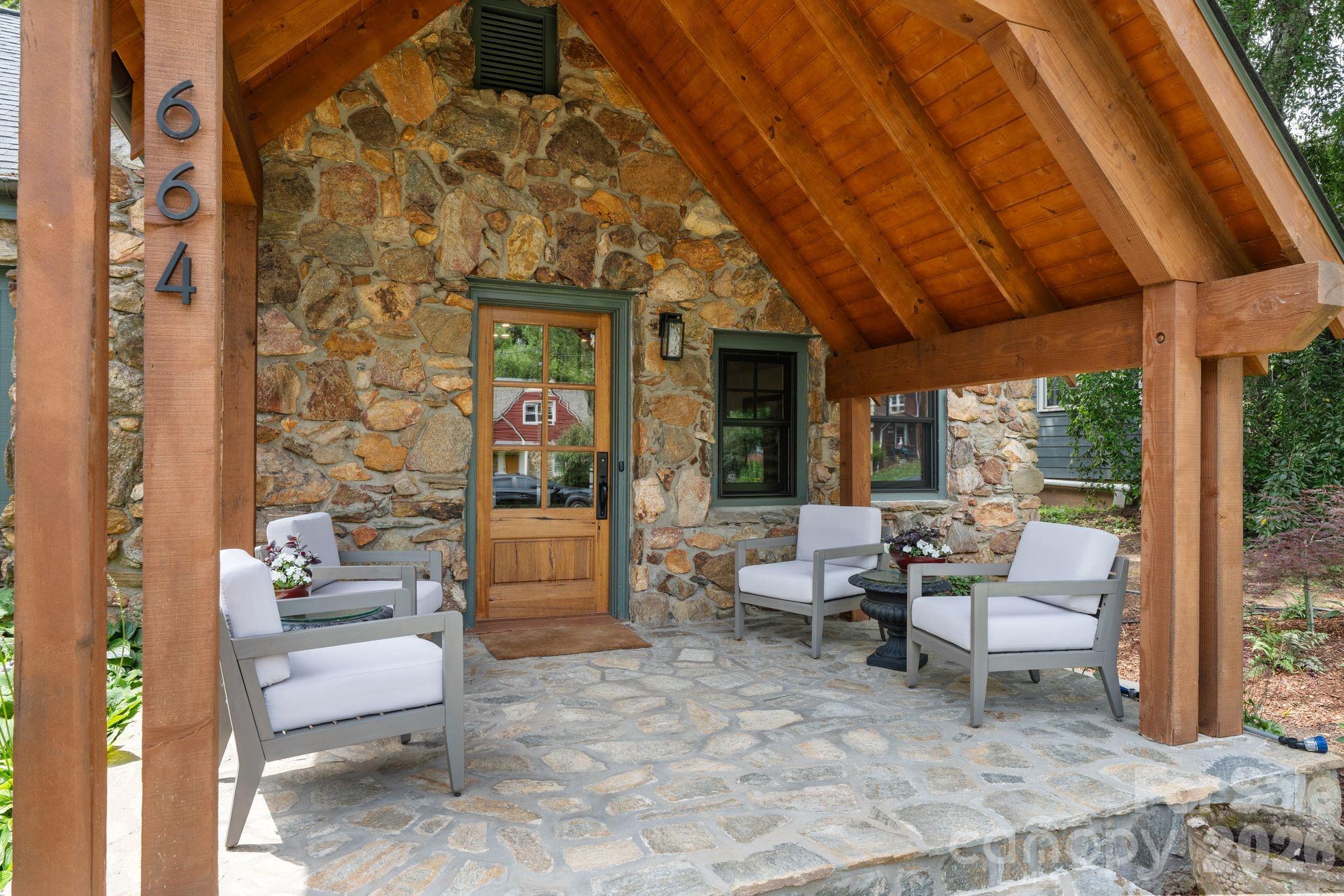 664 Lakeshore Drive — Asheville