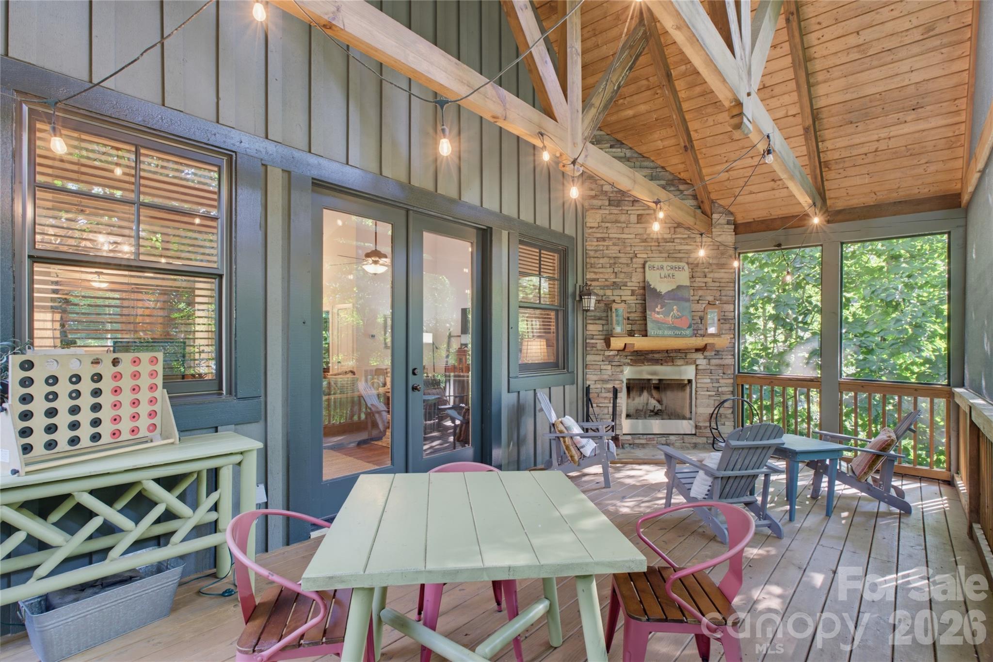 298 Hedgewood Drive — Tuckasegee