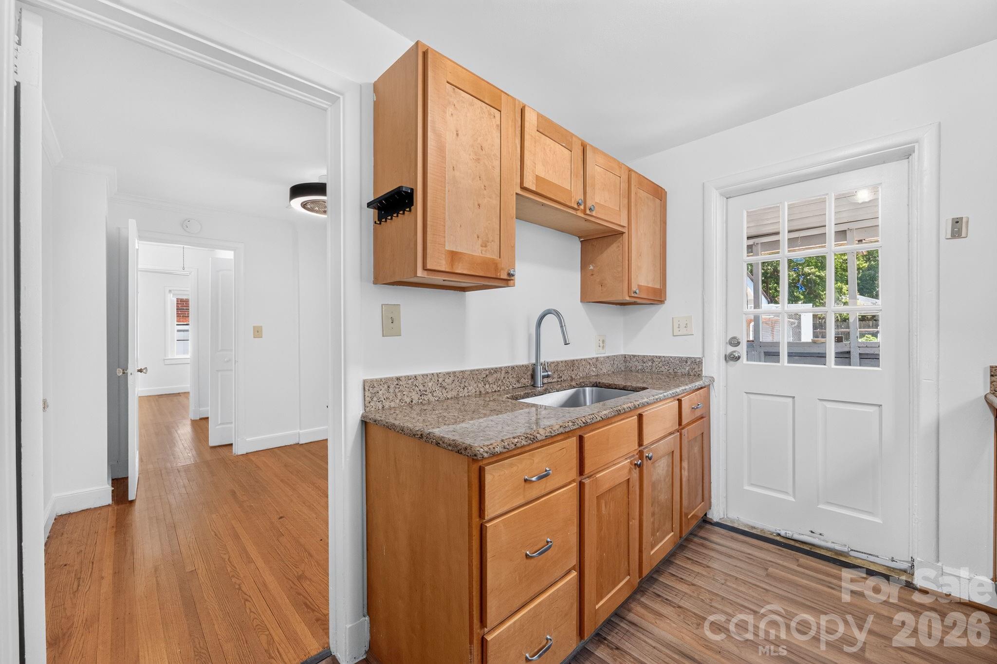 2113 Scott Avenue — Charlotte