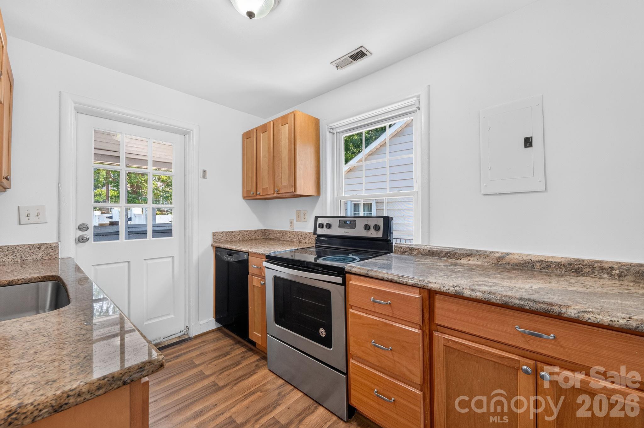 2113 Scott Avenue — Charlotte